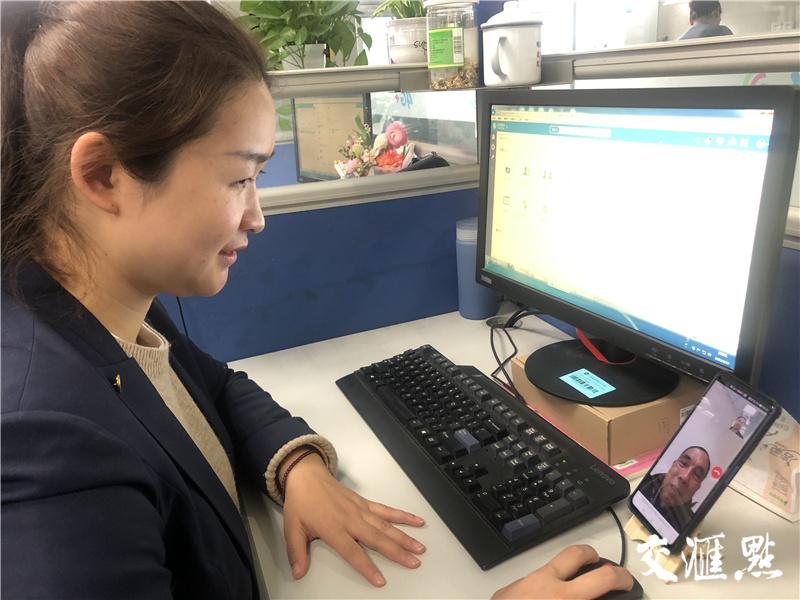 新华掌上APP最新版下载，技术与内容的融合之旅